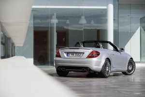 2009_MercedesBenz_SLK55AMG3