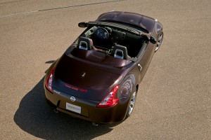 2010_Nissan_370ZRoadster3
