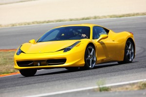 2010_Ferrari_458Italia8
