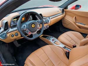 Ferrari-458-Italia-interior