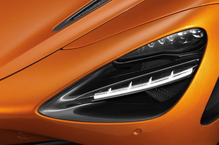 McLaren-720S-12
