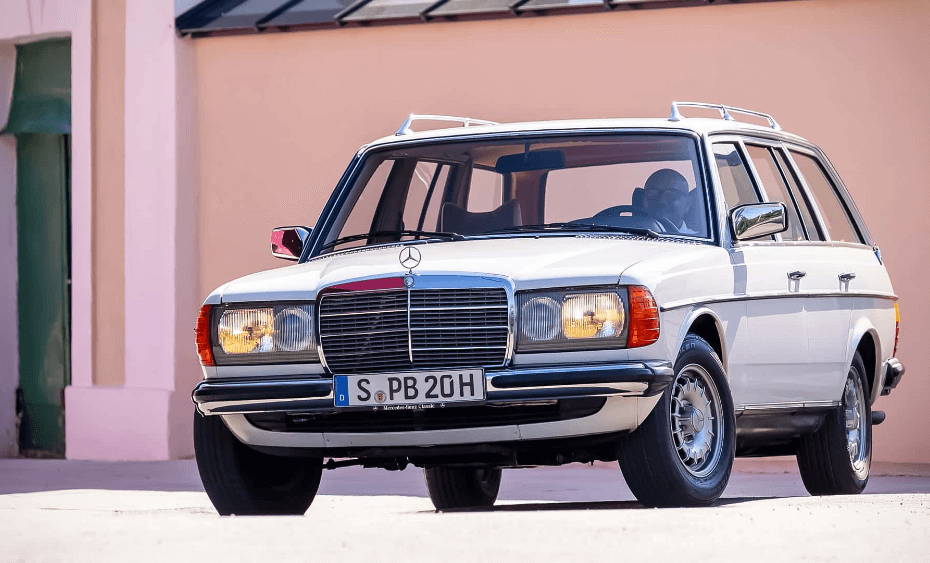 45 години по-късно Mercedes-Benz 280 TE все още управлява комбитата