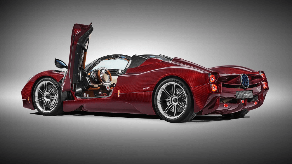 Pagani-utopia-roadster-010202-tre-quarti-posteriore-aperta-portiera-aperta