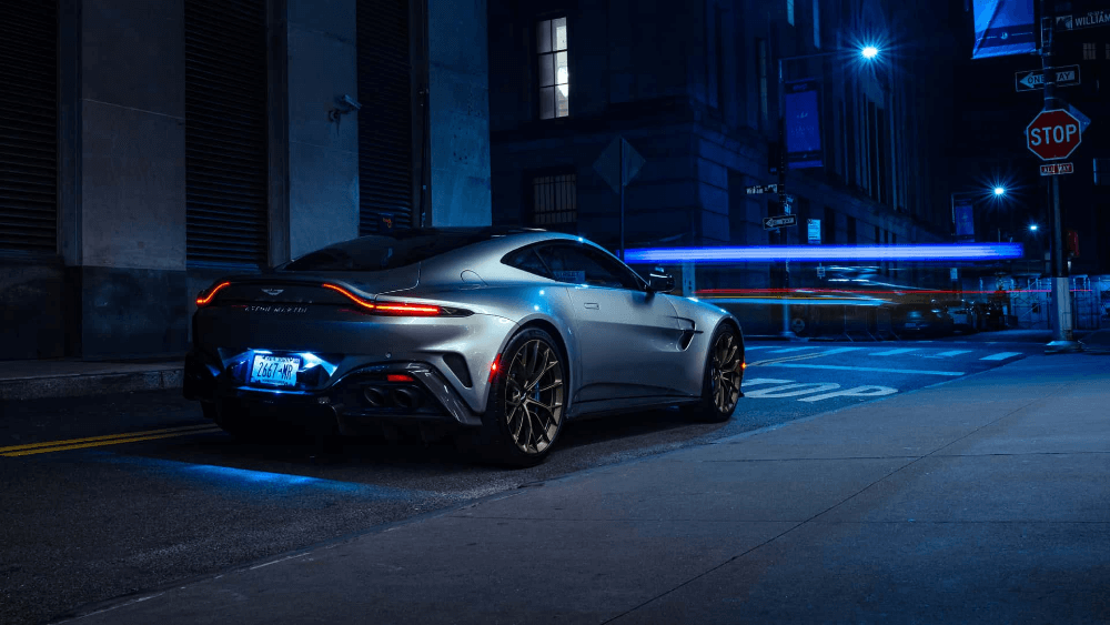 2025-aston-martin-vantage