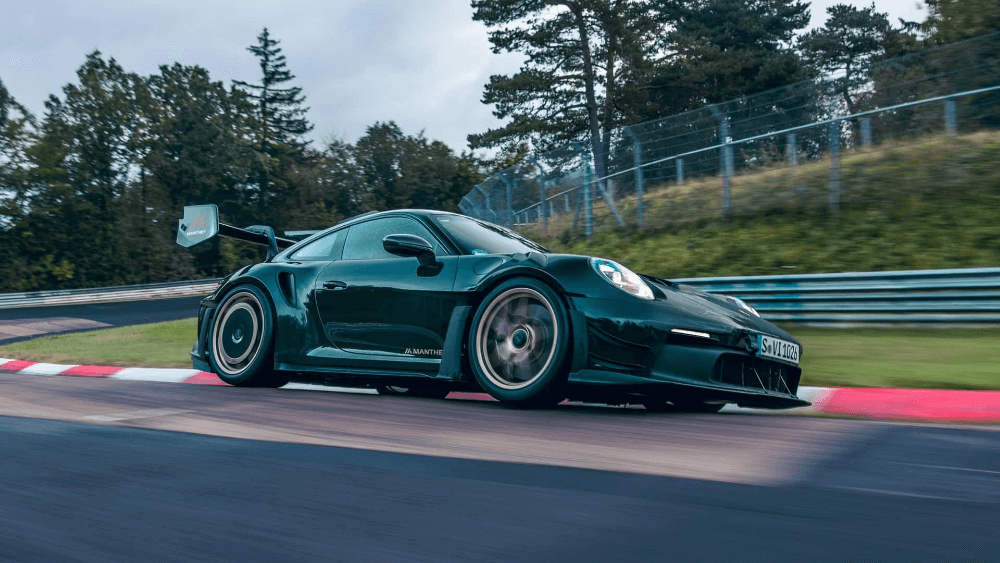 Дизайнът на перка на акула на manthey на porsche 911 gt3 rs