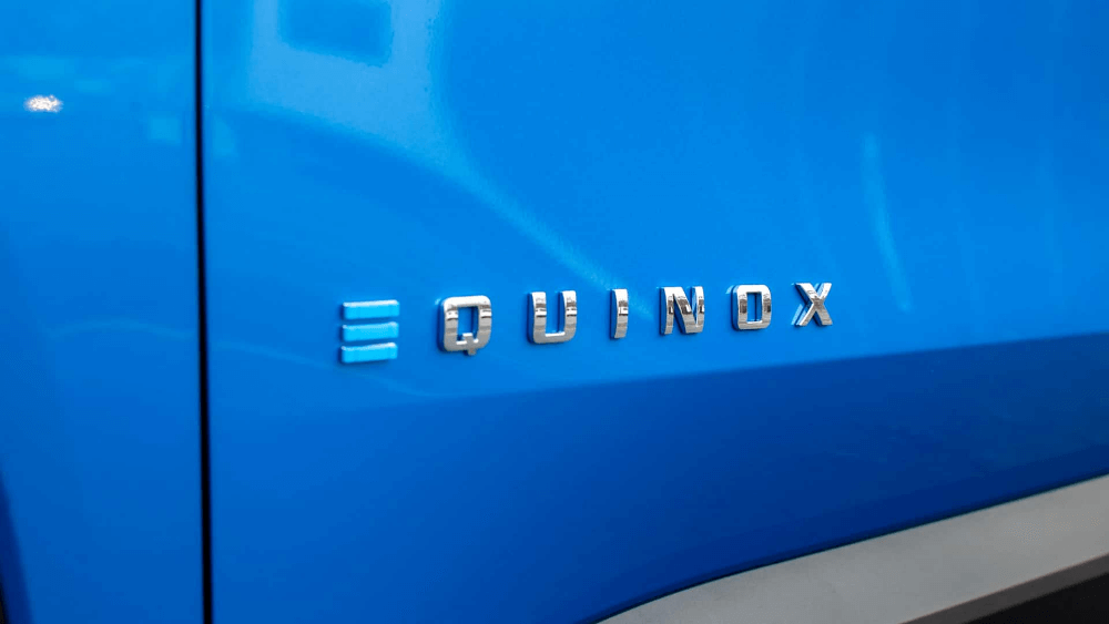 2025-chevrolet-equinox-ev-lt-fwd1