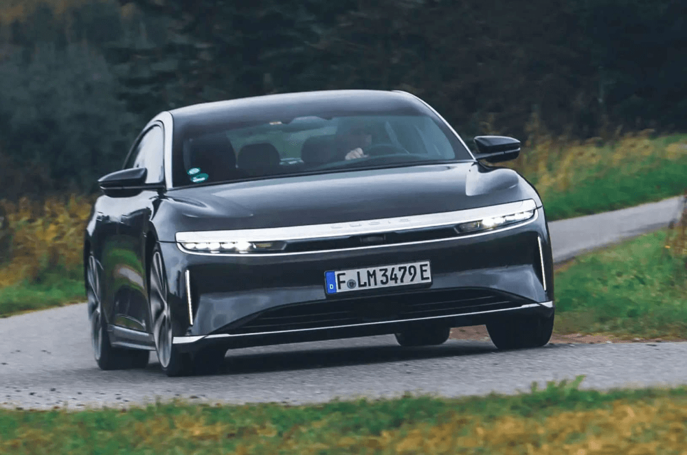 lucid air - 300kw