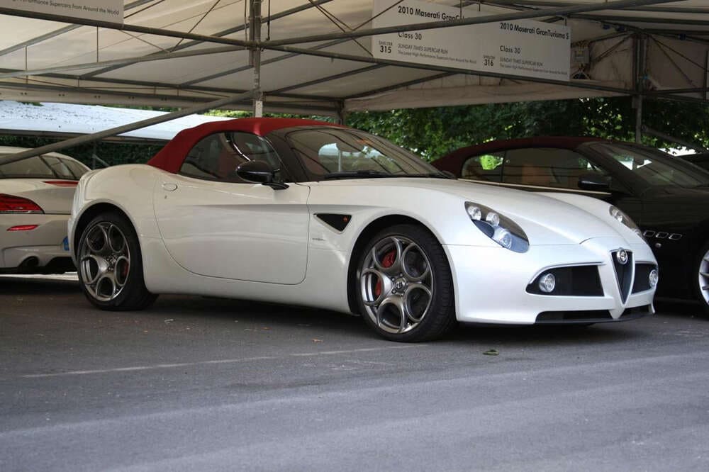 alfa-romeo-8c-spider-roadster