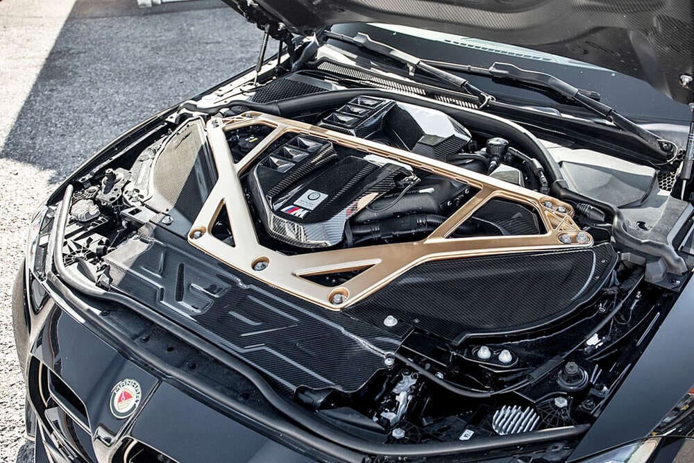 m4 csl、reinforced drivetrain and track-ready dynamics