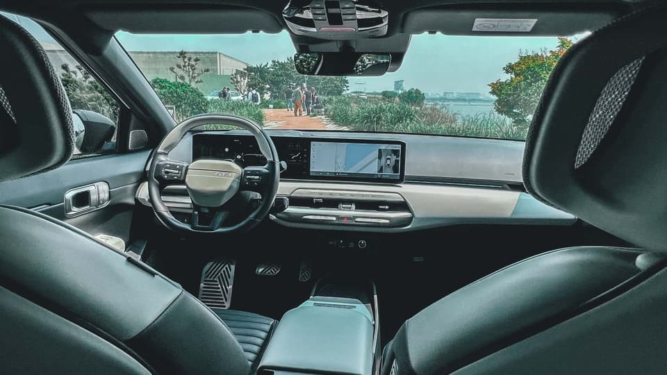 2026-kia-ev4-sedan-interior