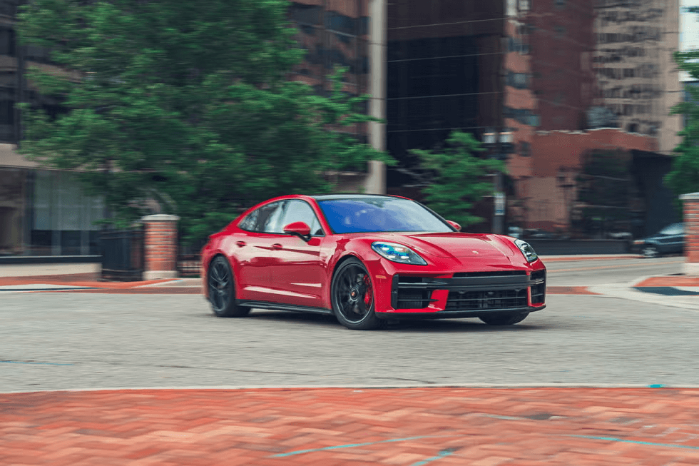panamera gts 2025 съчетава комфорт и скорост