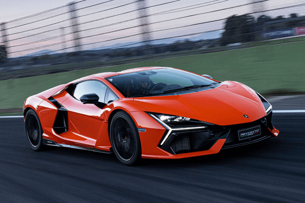 lamborghini revuelto