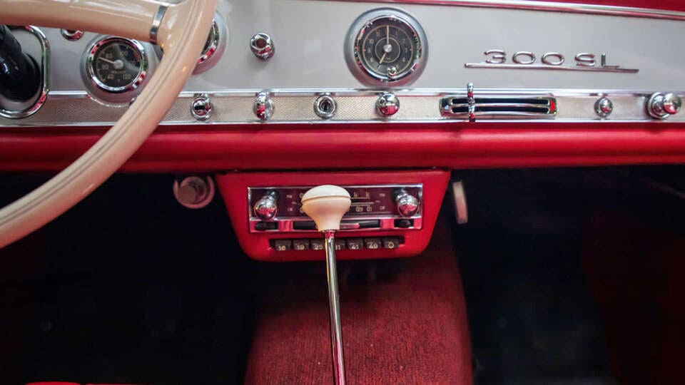 mercedes-300-sl-gullwing-от-1956-г.-в-снимки0
