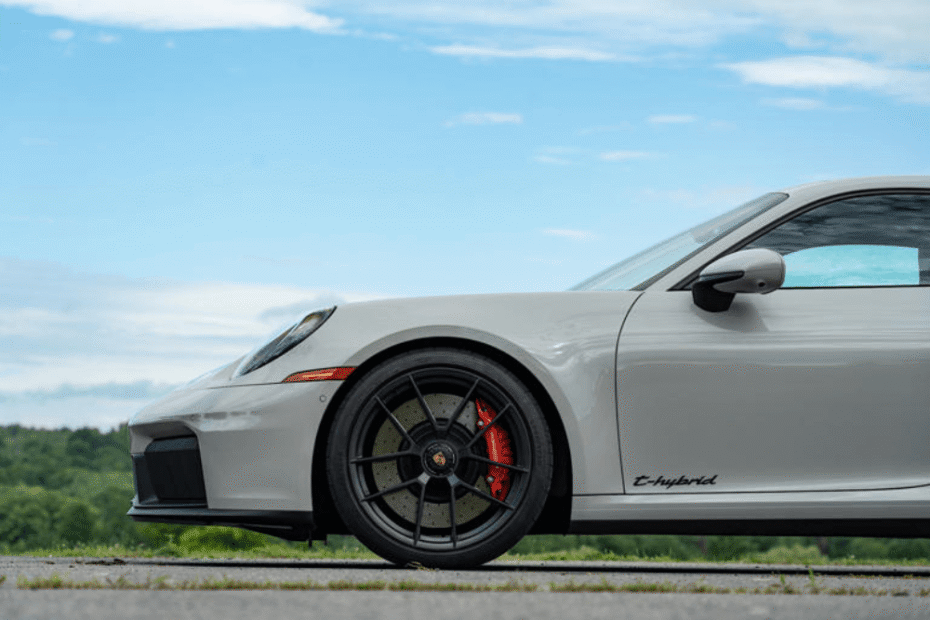 porsche 911 gts