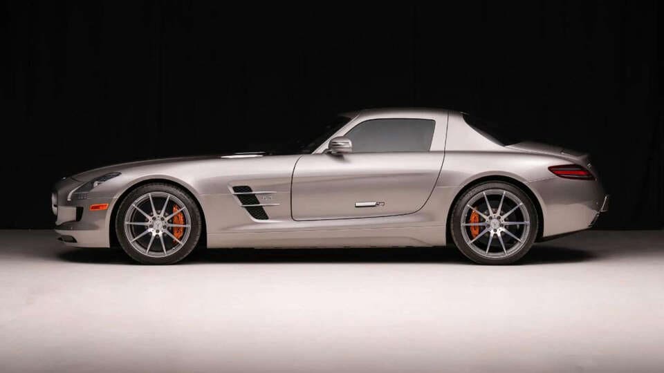 Mercedes-Benz SLS AMG Gullwing 2011 в профил