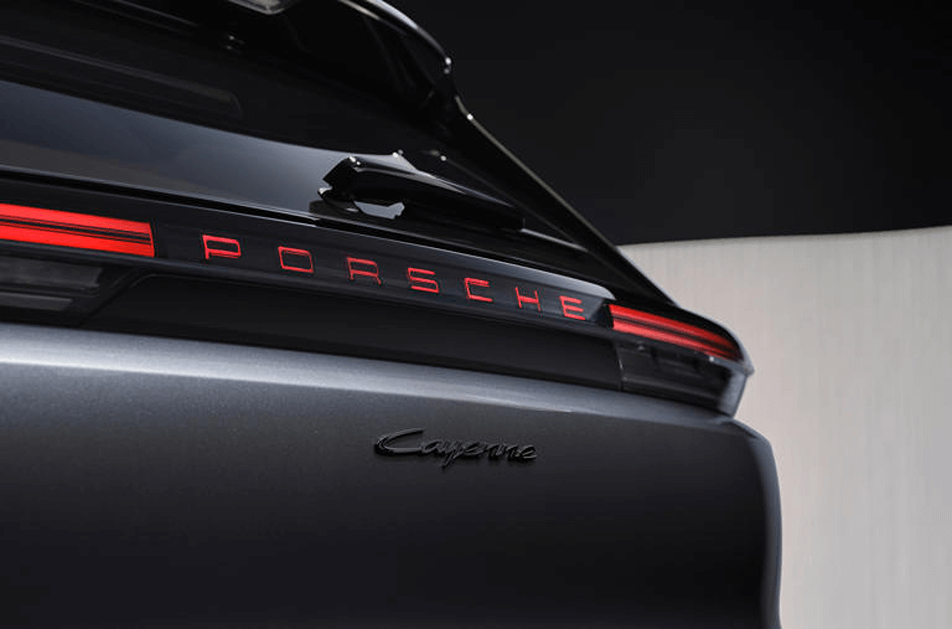 porsche-коронова-cayenne-electric-за-крал-на-мощността