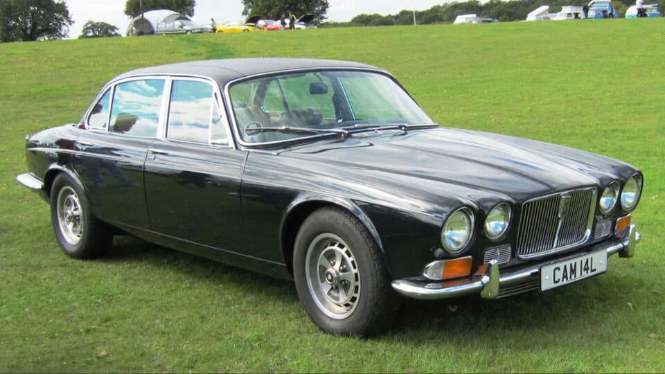 jaguar-xj12