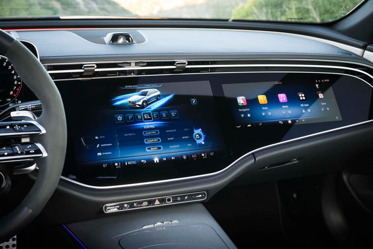 2026-mercedes-amg-e53-wagon