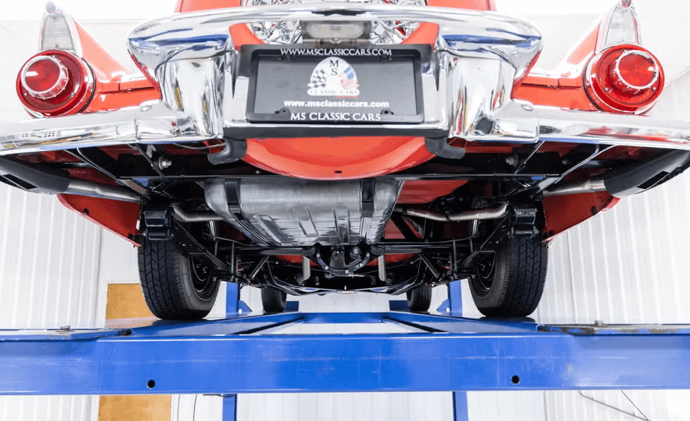 bring-a-trailer-продава-t-bird-от-1956-г.-с-връзки-на-hughes