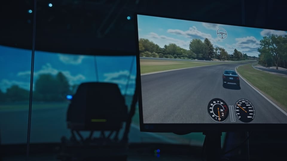 Bridgestone-Driver-in-the-Loop-Simulator