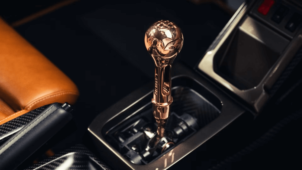 gunther-werks-turbo-alchemy-24k-gold-porsche