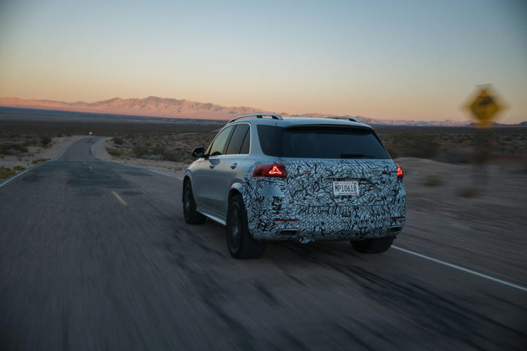 преглед-на-mercedes-benz-gle-и-gls-2027