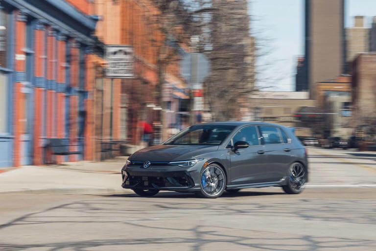 volkswagen-golf-r-2026