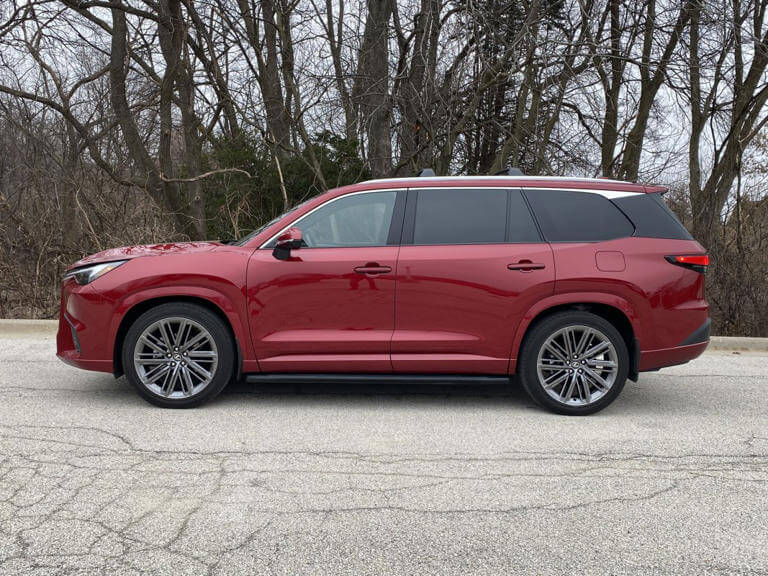 струва-ли-си-lexus-tx-350-от-2026-г