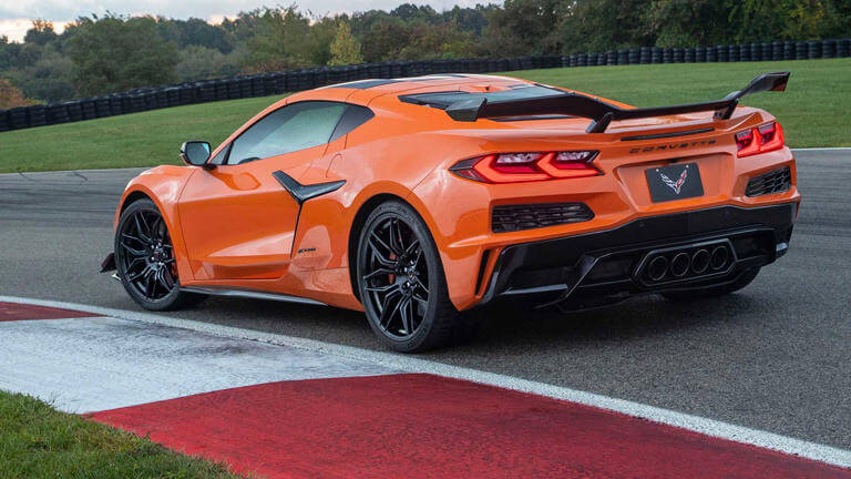 chevrolet-създаде-модерен-двигател-ferrari-458-за-z06