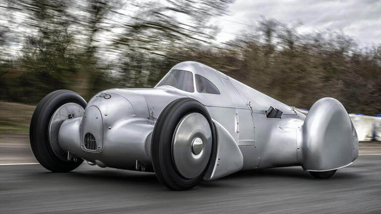 вдъхновен-от-30-те-години-на-миналия-век-суперкола-audi-v16