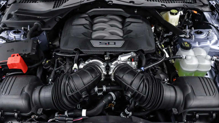 съвременният-американски-двигател-coyote-v8