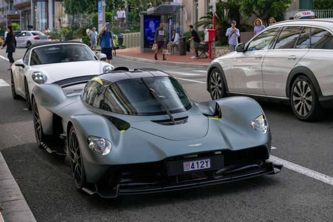 aston-martin-valkyrie