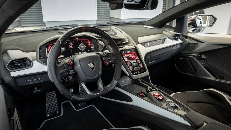 lamborghini-казва-„не-на-ръчните-трансмисии